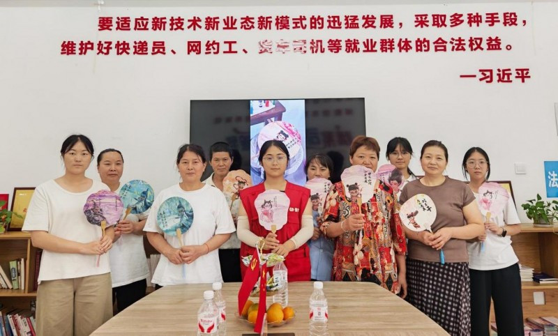 指尖承非遗，巧手暖巾帼！宜宾传化公路港「巧坊造物」系列手工赛圆满收官